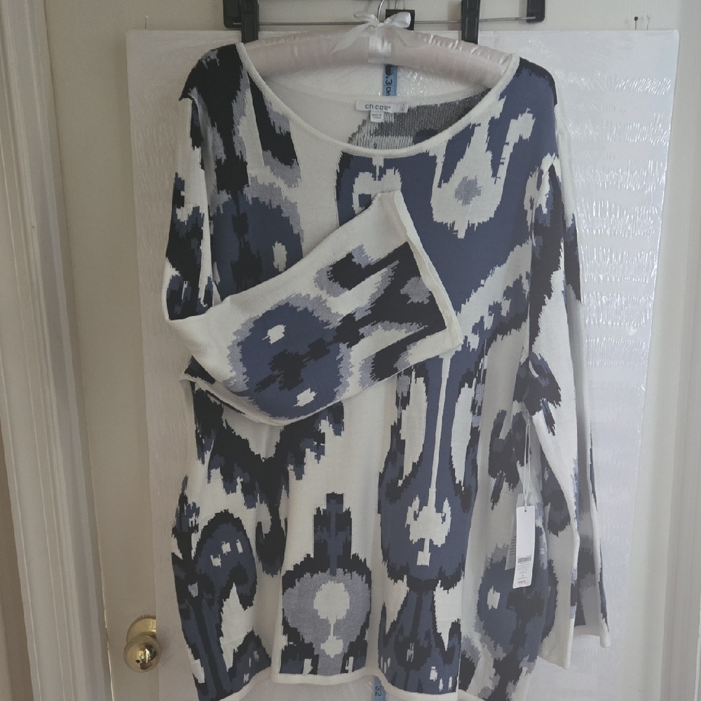 NWT Chico's Blue and White Patterned Long Sleeve Top 20/22 (Chico's Size 4)